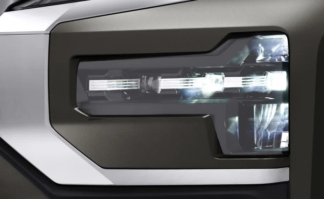 Lampu Depan Berbentuk T-Shape